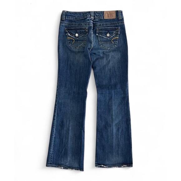 American Eagle Outfitters Women’s Y2K Blue Denim Low-rise Flare Jeans Size 4 - Picture 6 of 8